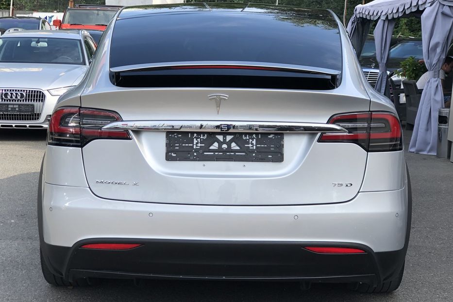 Продам Tesla Model X 75 D 2017 года в Киеве