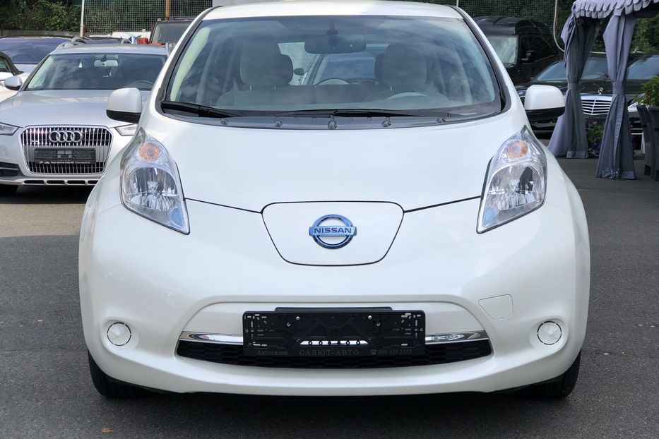 Продам Nissan Leaf SV 30kw 2016 года в Киеве