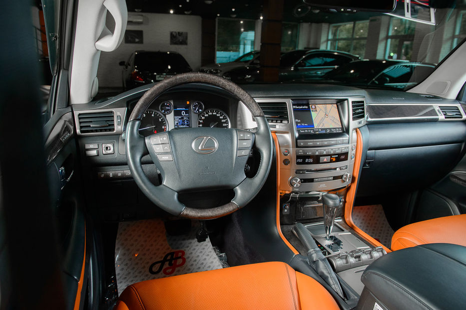 Продам Lexus LX 570 Luxury + 2013 года в Одессе