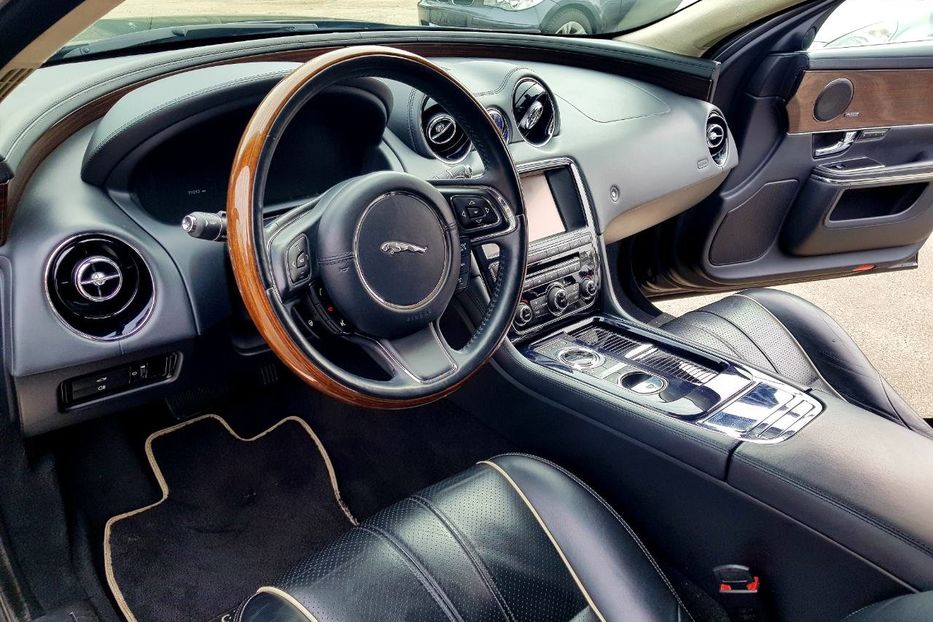 Продам Jaguar XJ 2013 года в Киеве
