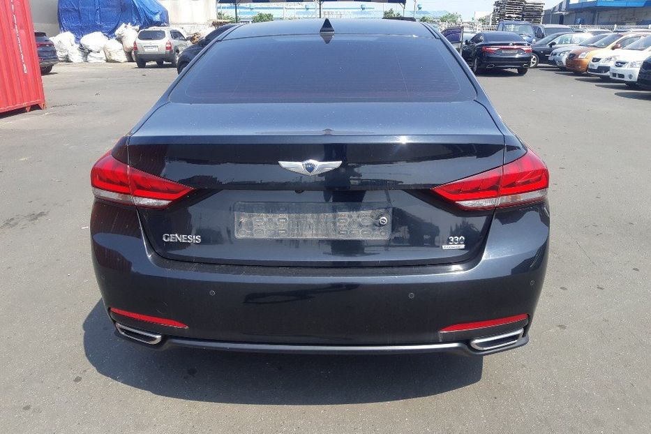 Продам Hyundai Genesis 2016 года в Одессе