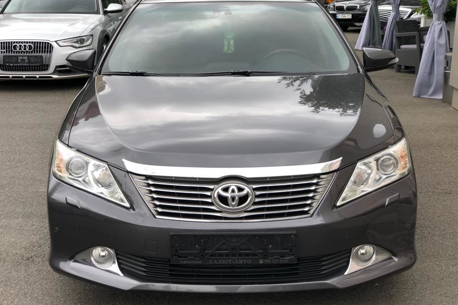 Продам Toyota Camry 3.5 2013 года в Киеве