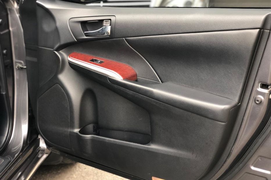 Продам Toyota Camry 3.5 2013 года в Киеве