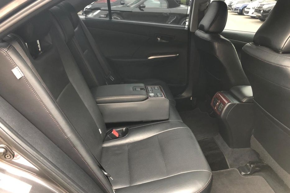 Продам Toyota Camry 3.5 2013 года в Киеве