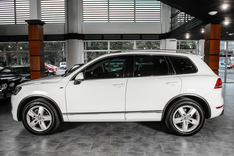 Продам Volkswagen Touareg R-Line 2013 года в Одессе