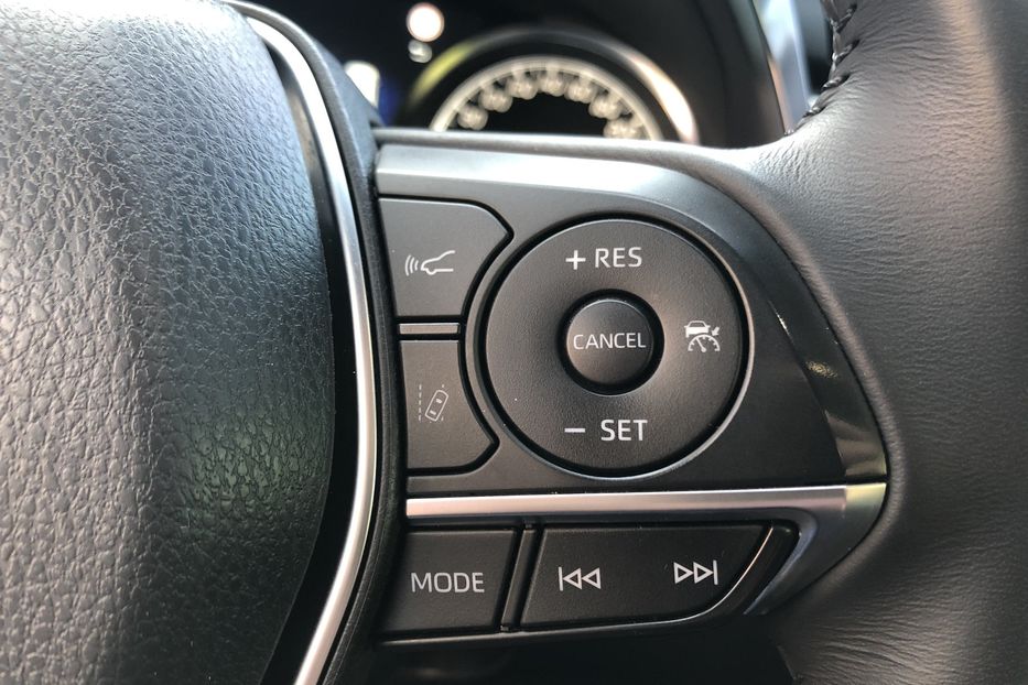 Продам Toyota Camry Premium 2017 года в Киеве
