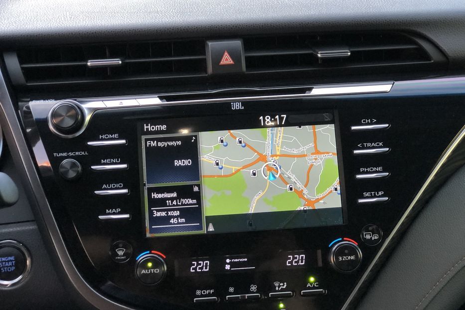 Продам Toyota Camry Premium 2017 года в Киеве