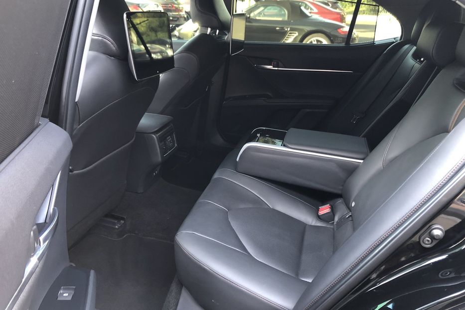 Продам Toyota Camry Premium 2017 года в Киеве
