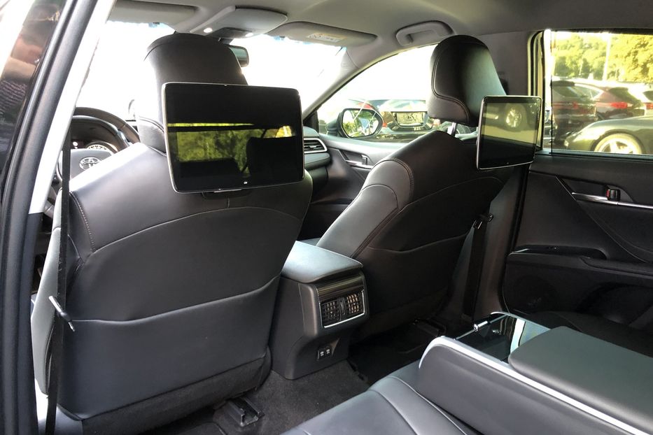 Продам Toyota Camry Premium 2017 года в Киеве