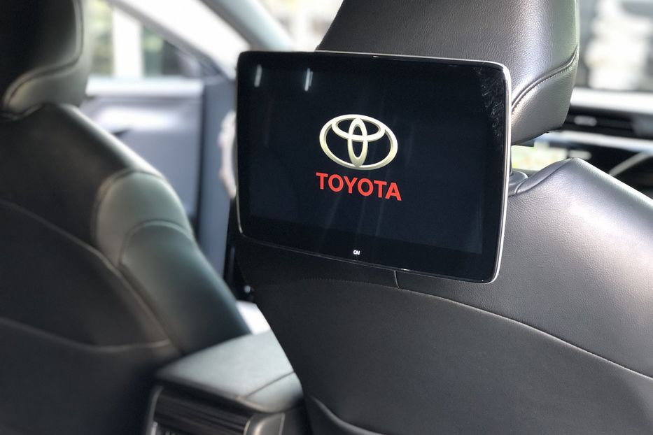 Продам Toyota Camry Premium 2017 года в Киеве