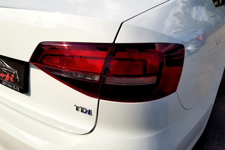 Продам Volkswagen Jetta 1.6TDI 2016 года в Киеве