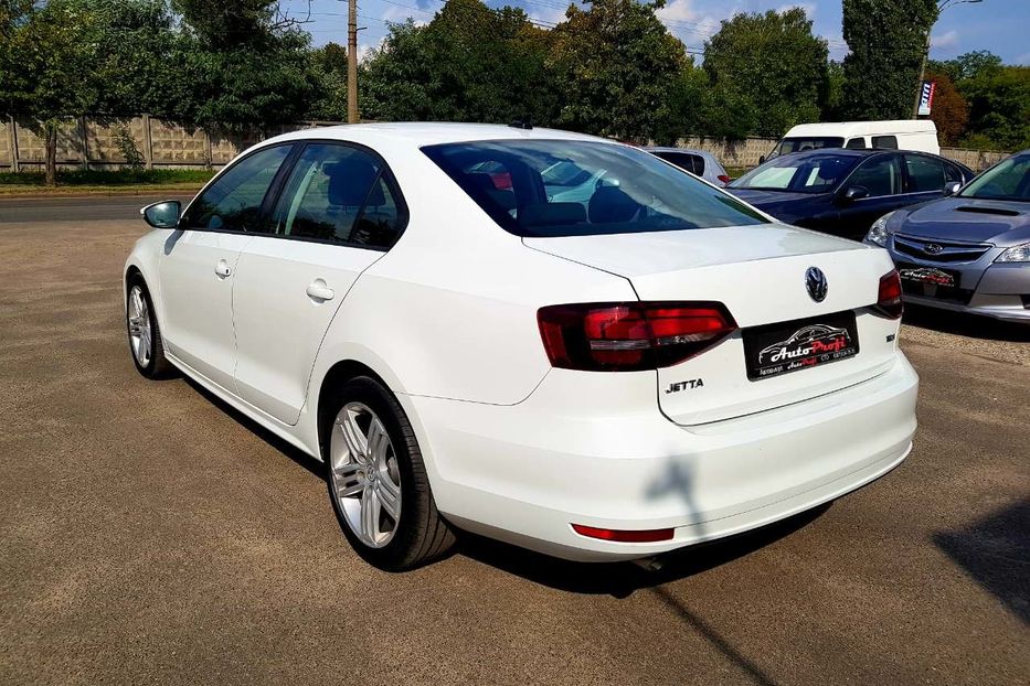 Продам Volkswagen Jetta 1.6TDI 2016 года в Киеве