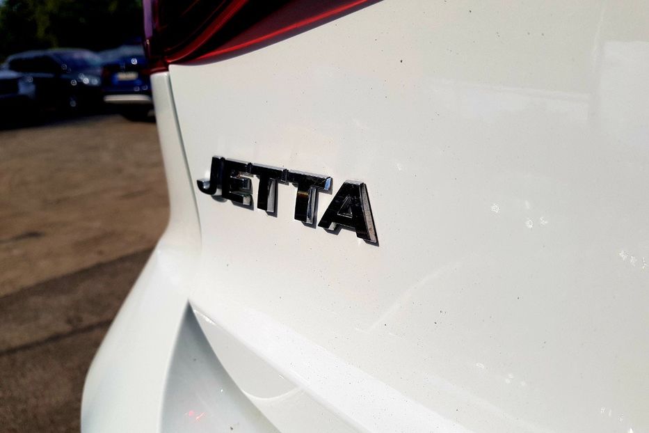 Продам Volkswagen Jetta 1.6TDI 2016 года в Киеве