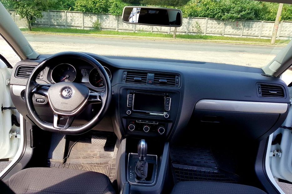 Продам Volkswagen Jetta 1.6TDI 2016 года в Киеве