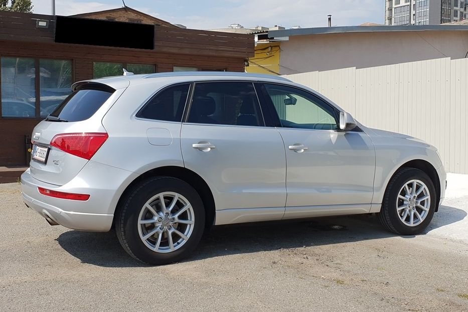 Продам Audi Q5 2013 года в Киеве