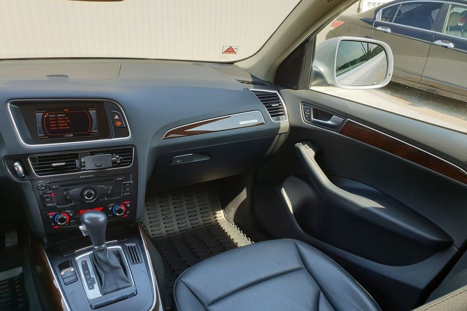 Продам Audi Q5 2013 года в Киеве