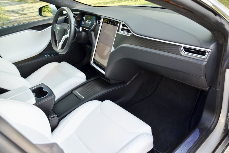 Продам Tesla Model S 100D Autopilot 2018 года в Киеве