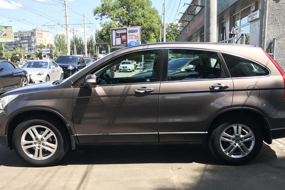 Продам Honda CR-V 2010 года в Одессе