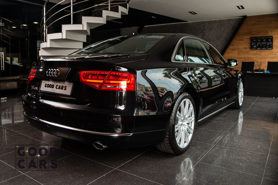 Продам Audi A8 2013 года в Одессе