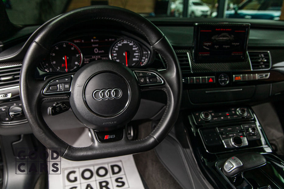 Продам Audi A8 S 2015 года в Одессе