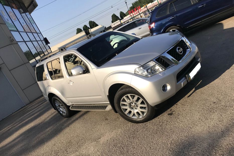 Продам Nissan Pathfinder 2011 года в Днепре