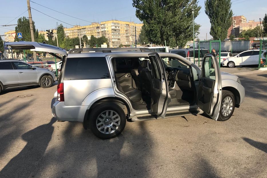 Продам Nissan Pathfinder 2011 года в Днепре