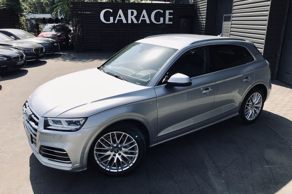 Продам Audi Q5 QUATTRO S-LINE 2017 года в Киеве