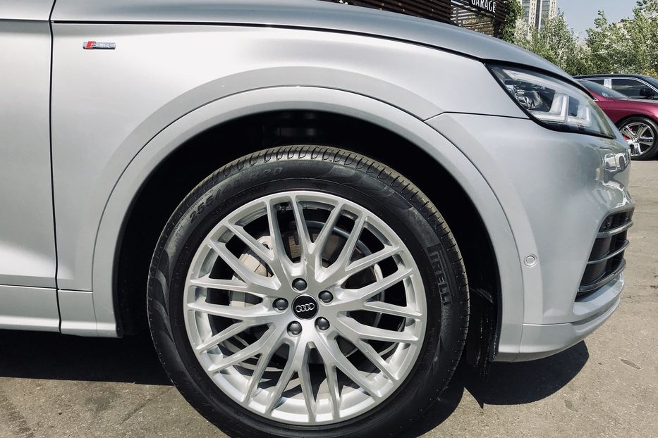 Продам Audi Q5 QUATTRO S-LINE 2017 года в Киеве