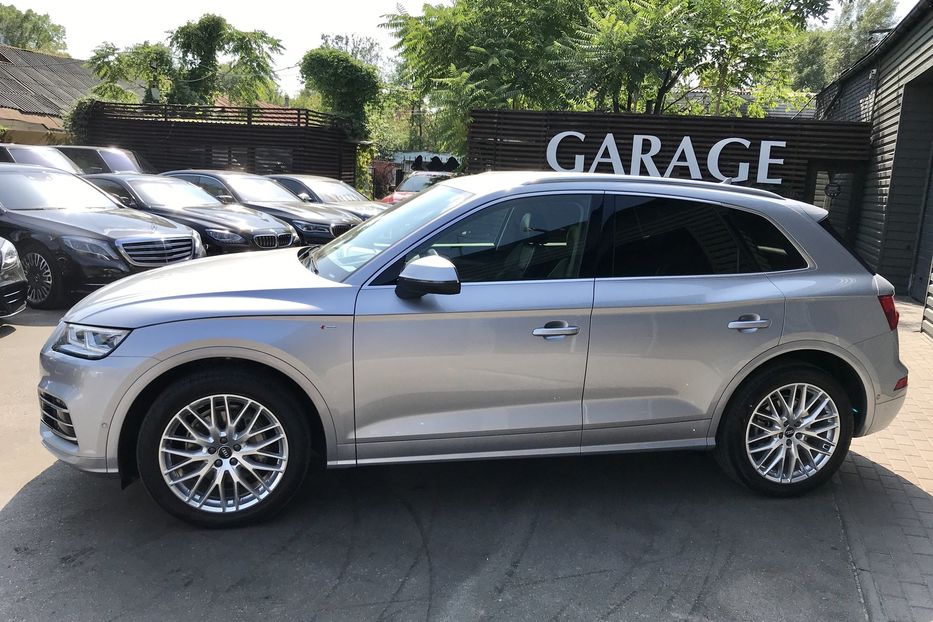 Продам Audi Q5 QUATTRO S-LINE 2017 года в Киеве