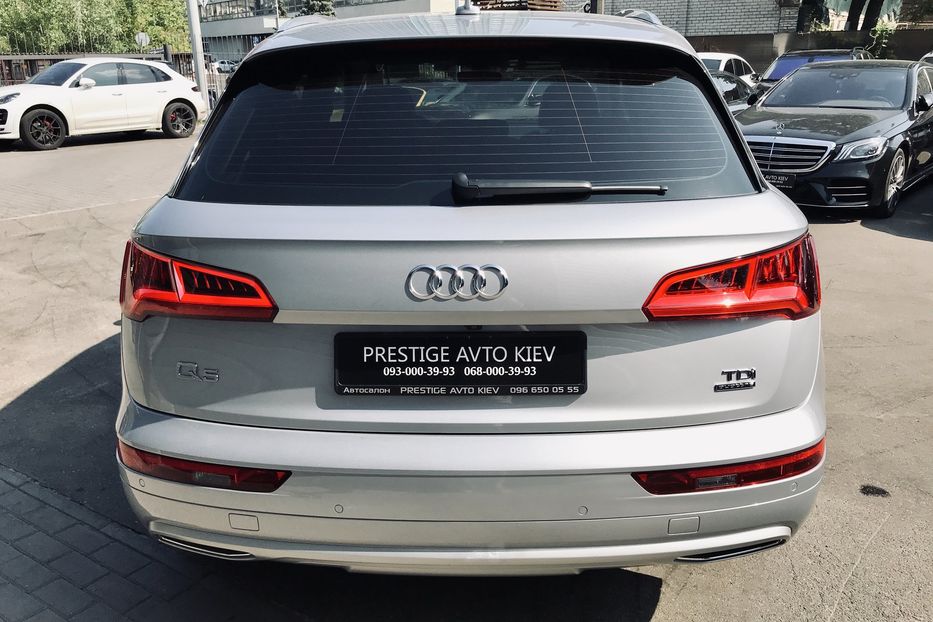 Продам Audi Q5 QUATTRO S-LINE 2017 года в Киеве