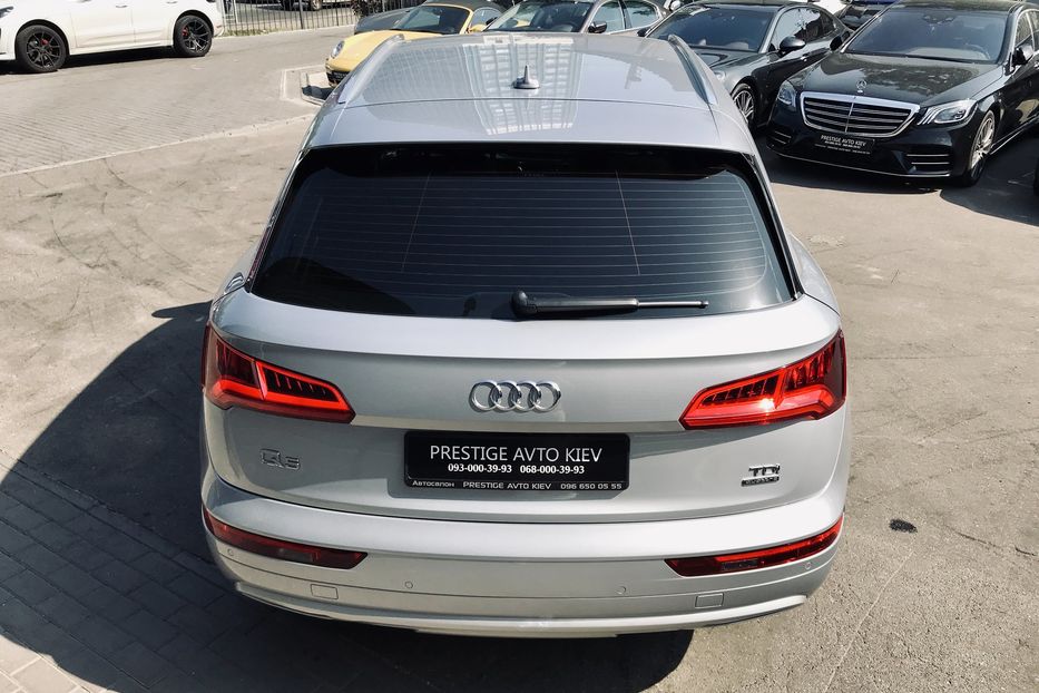 Продам Audi Q5 QUATTRO S-LINE 2017 года в Киеве