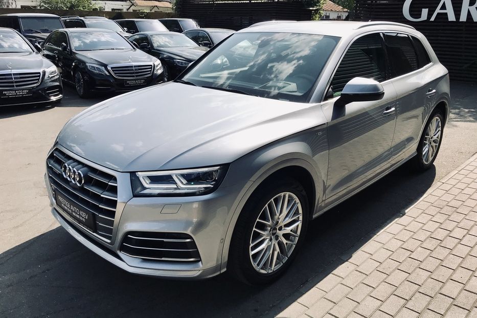 Продам Audi Q5 QUATTRO S-LINE 2017 года в Киеве
