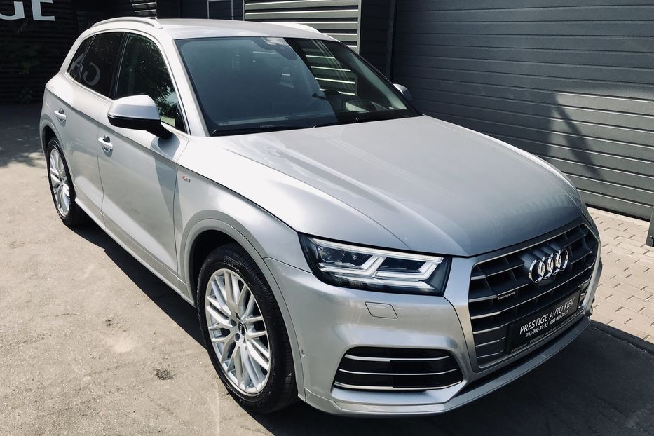 Продам Audi Q5 QUATTRO S-LINE 2017 года в Киеве
