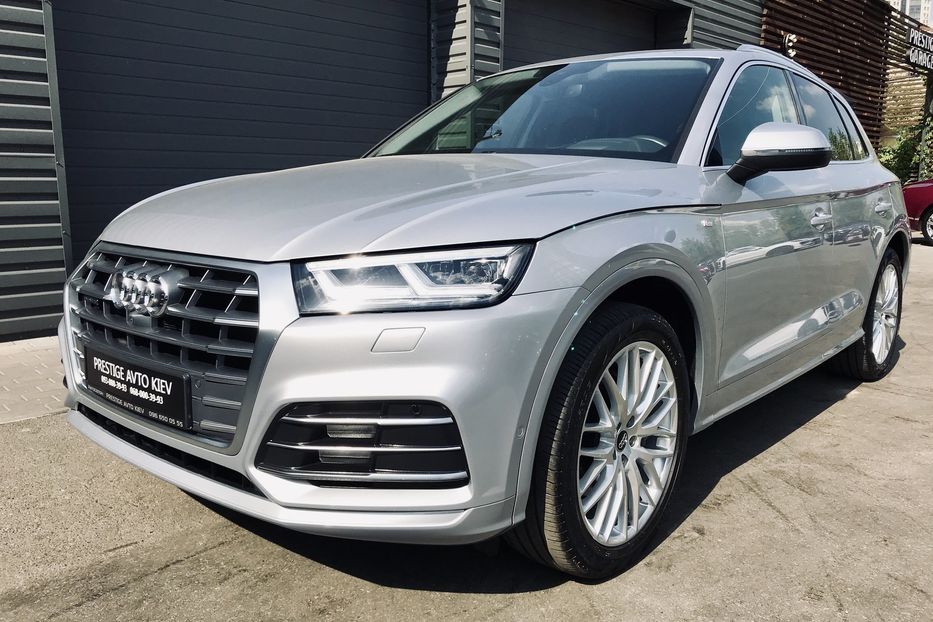 Продам Audi Q5 QUATTRO S-LINE 2017 года в Киеве