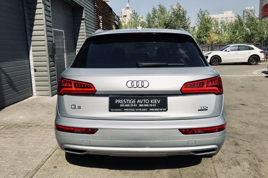Продам Audi Q5 QUATTRO S-LINE 2017 года в Киеве