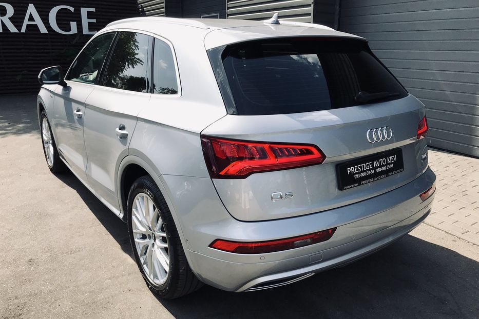 Продам Audi Q5 QUATTRO S-LINE 2017 года в Киеве