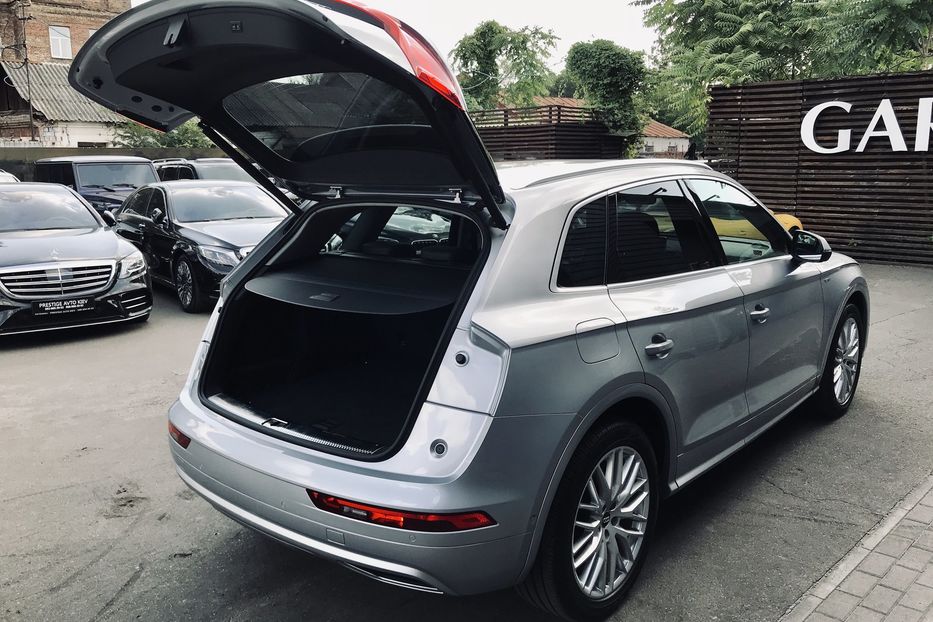 Продам Audi Q5 QUATTRO S-LINE 2017 года в Киеве
