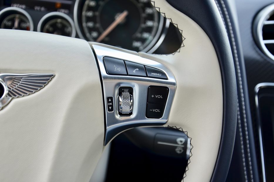 Продам Bentley Continental V8S 2017 года в Киеве