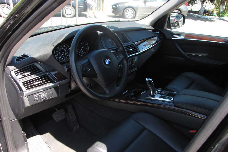 Продам BMW X5 2012 года в Одессе