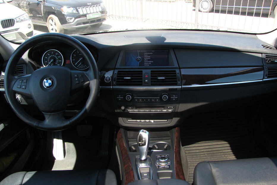 Продам BMW X5 2012 года в Одессе