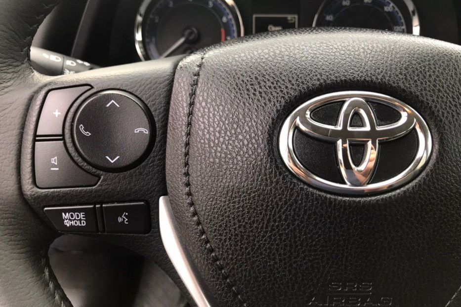 Продам Toyota Corolla SE 2018 года в Одессе