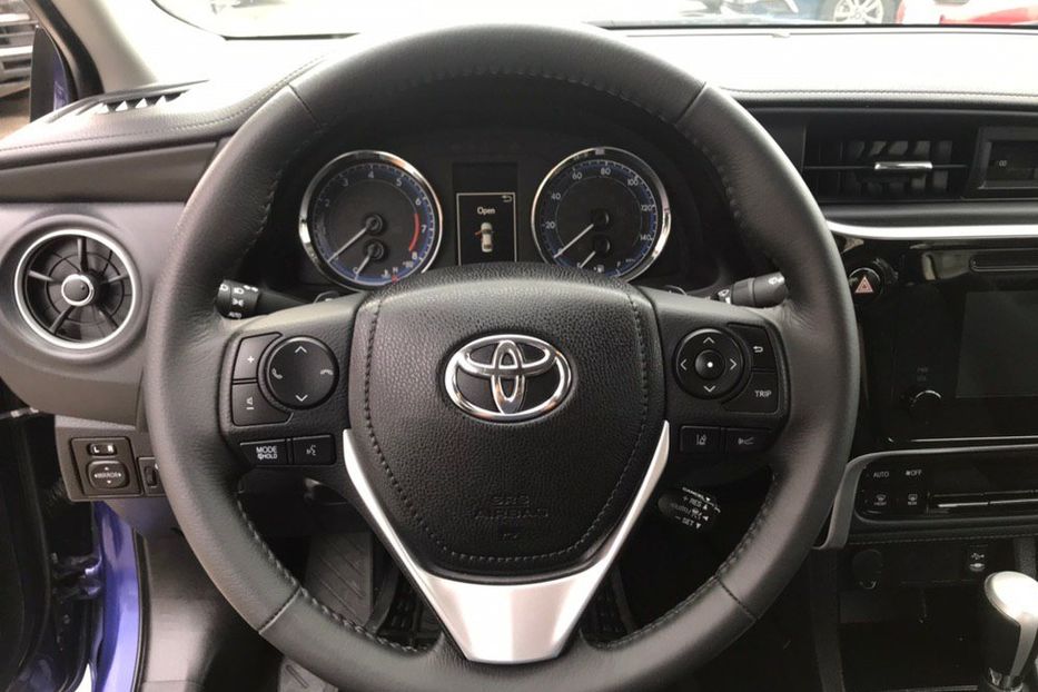 Продам Toyota Corolla SE 2018 года в Одессе