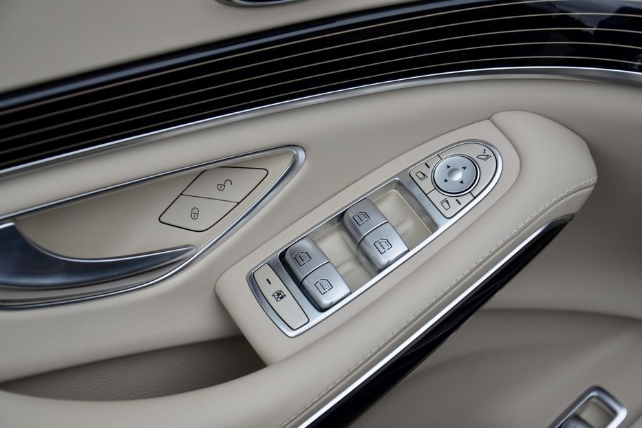 Продам Mercedes-Benz S-Class 400 LONG AMG 2018 года в Киеве