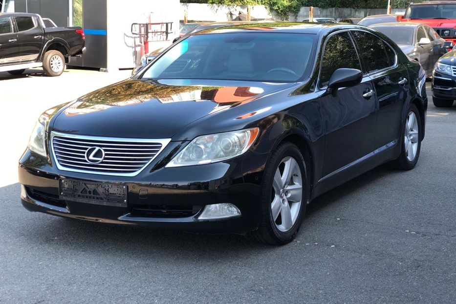 Продам Lexus LS 460 2008 года в Киеве