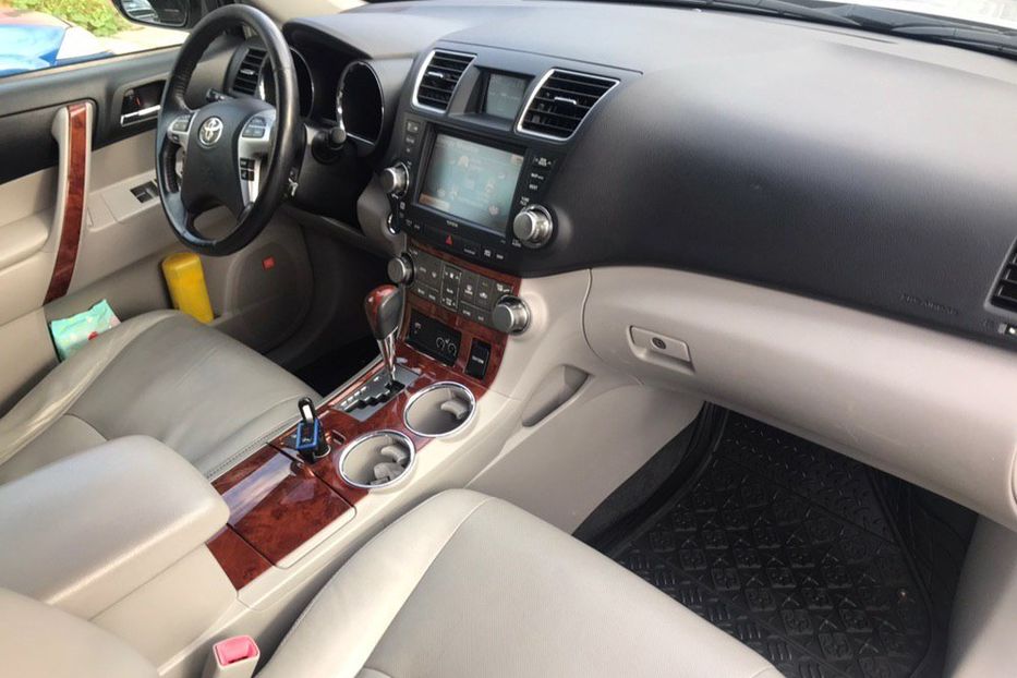 Продам Toyota Highlander Hybrid 2010 года в Одессе