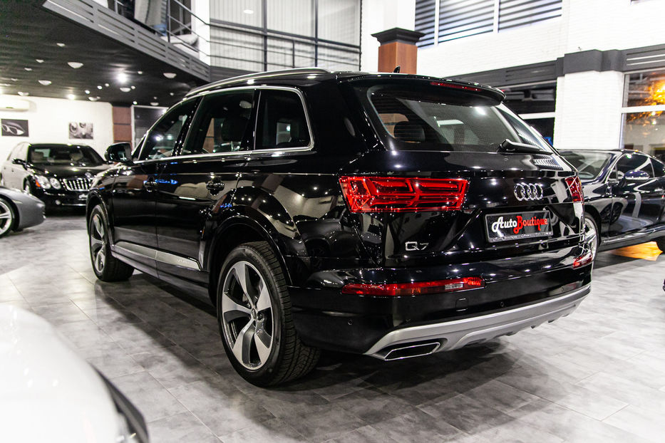 Продам Audi Q7 2017 года в Одессе