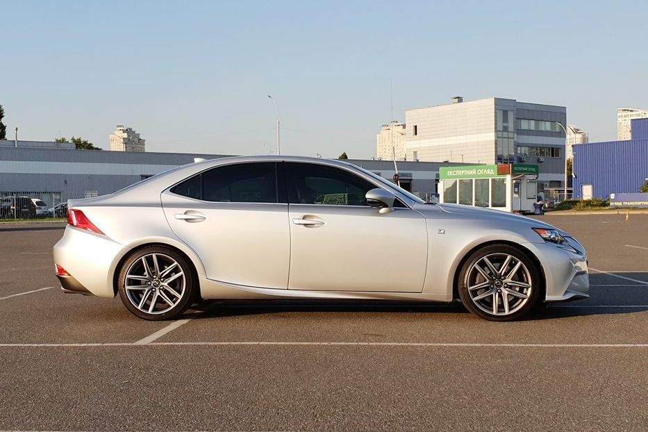 Продам Lexus IS 200 F-Sport 2016 года в Киеве