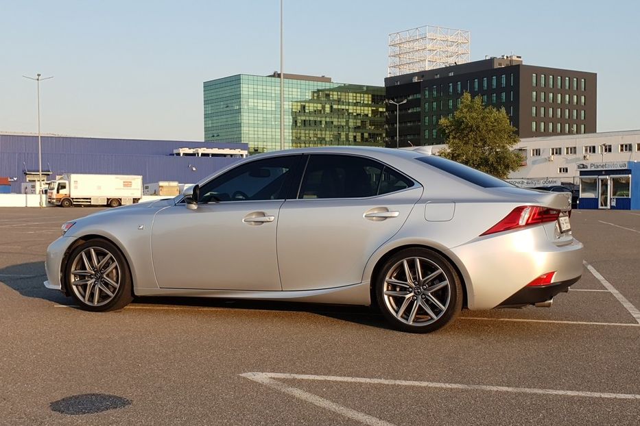 Продам Lexus IS 200 F-Sport 2016 года в Киеве