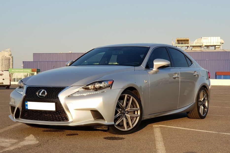 Продам Lexus IS 200 F-Sport 2016 года в Киеве