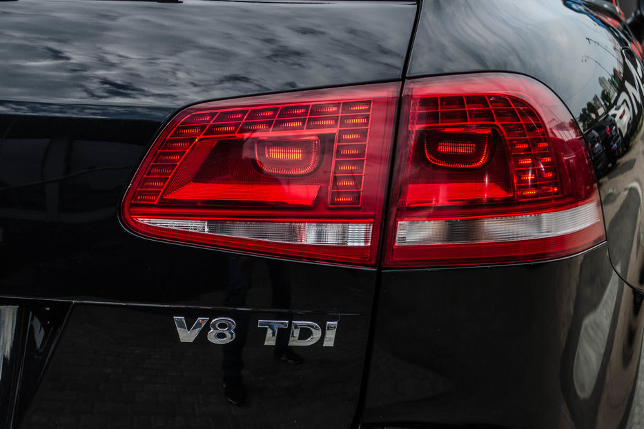 Продам Volkswagen Touareg 4.2TDI 2012 года в Киеве